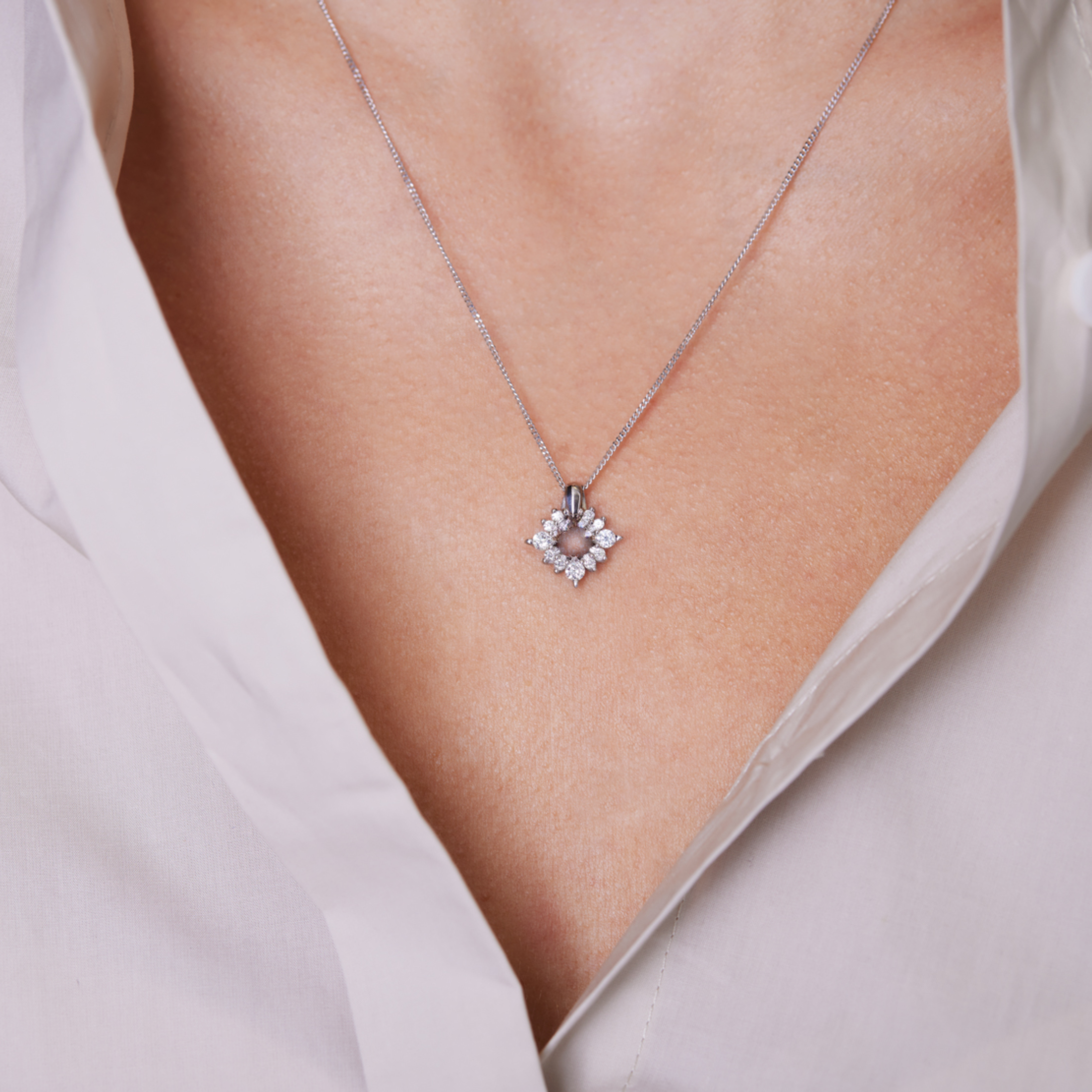 Platinainen Kide hiutaleriipus, timantit 0.07–0.40ct, OJL Originals