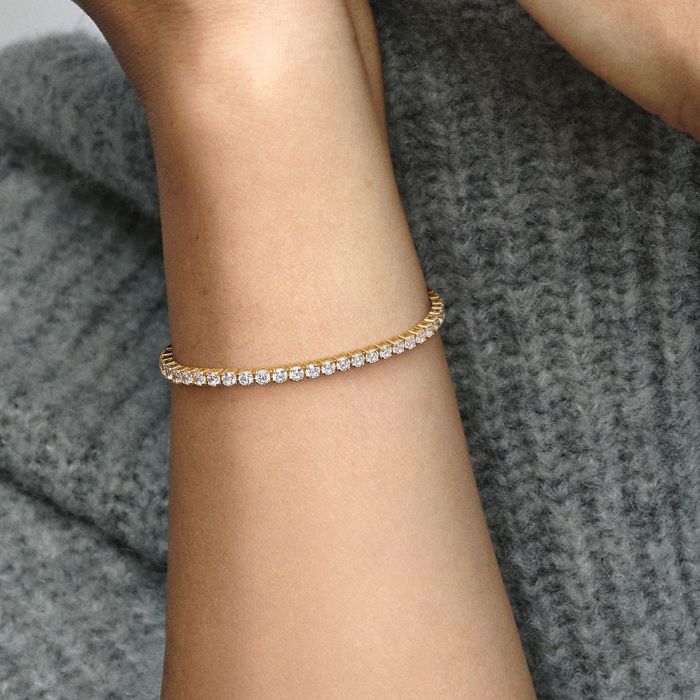 Pandora Säihkyvä tennisrannekoru 14k kullattua hopeaa, zirkoniat koko rannekorussa